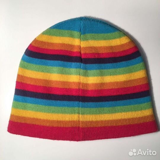 Разноцветная шапка в полоску б/у