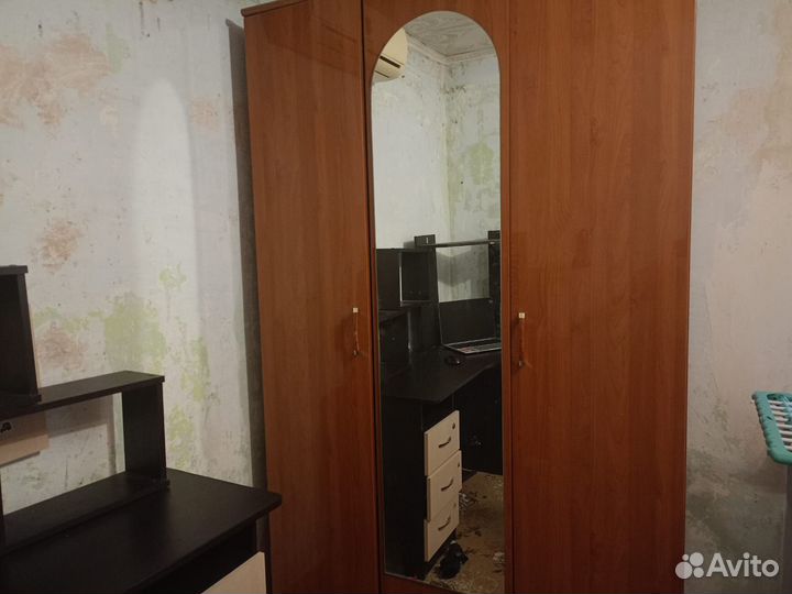 Шкаф бельевой бу