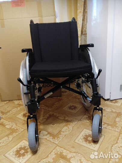 Инвалидная коляска новая