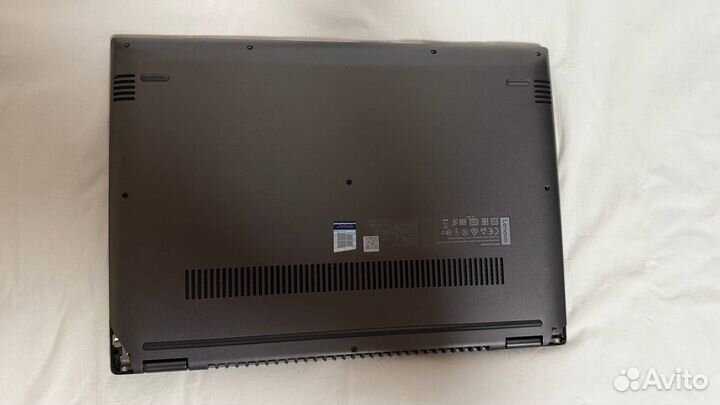 Lenovo yoga 520 14ikb