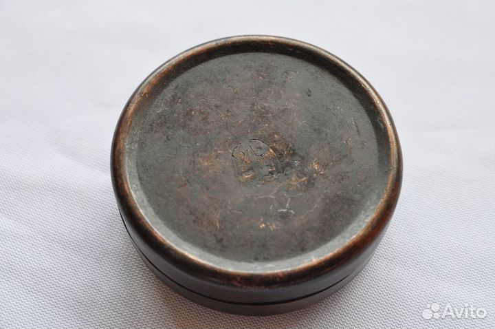 Табакерка старинная. Круглая.Древний Китай.Бронза