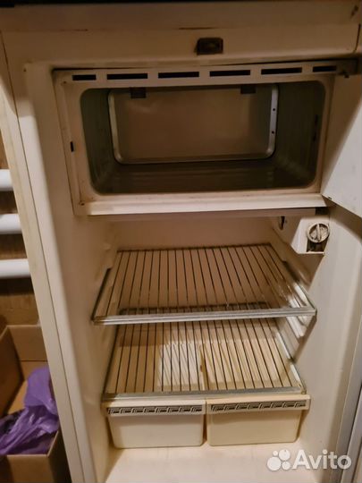 Холодильник бу маленький