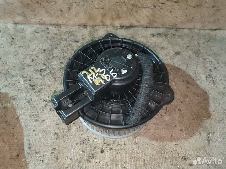 Моторчик отопителя Mazda 3 BM мазда