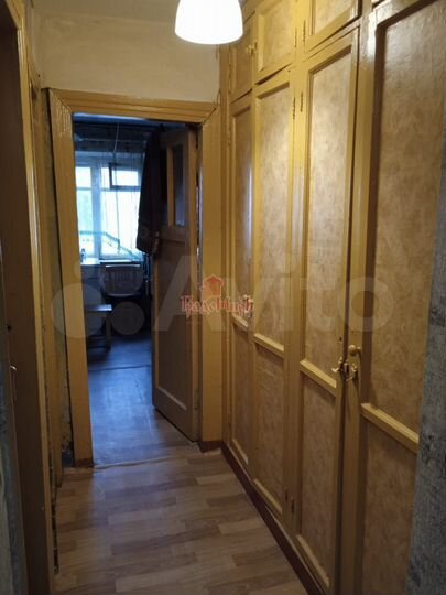 Комната 9 м² в 5-к., 2/4 эт.