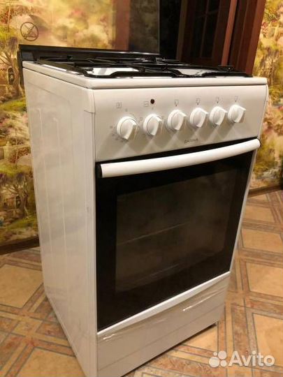 Газовая плита с электрической духовкой