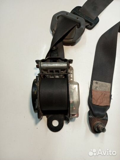 Ремень безопасности передний левый Toyota Carina E