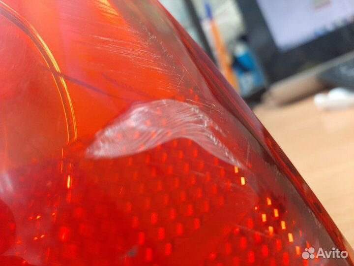 Фонарь задний правый Volkswagen Passat B6 1.9 BXE