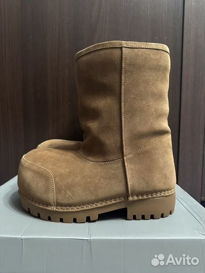 Balenciaga alaska fur на руках