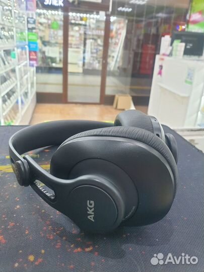 Беспроводные наушники AKG K 361-BT