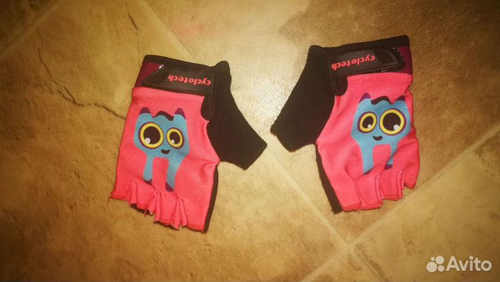 Перчатки для гимнастики