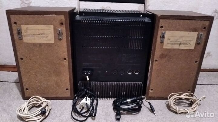 Музыкальный центр