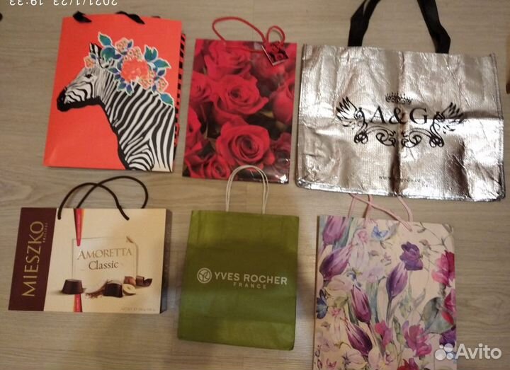 Подарочные пакеты 3 шт 75р