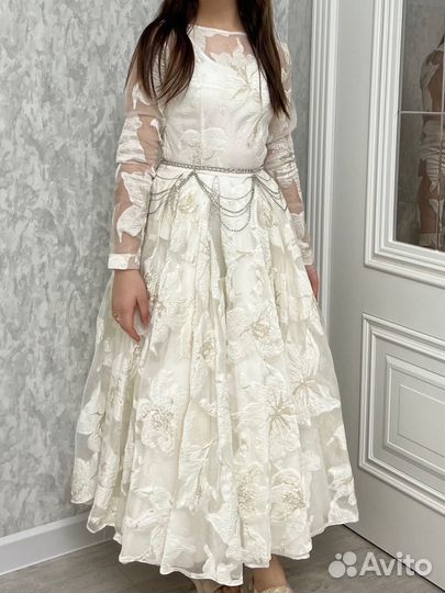 Нарядное платье