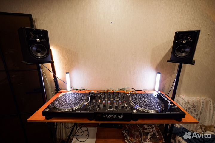 DJ микшер Allen & Heath Xone:43 + кейс сумка Gator