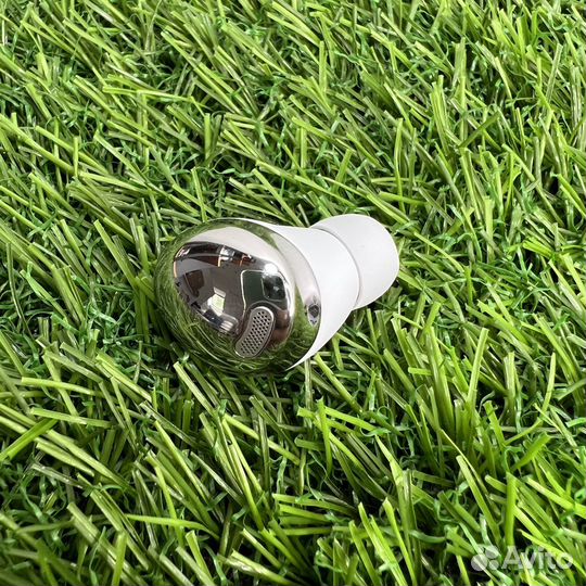 Правый наушник Samsung Galaxy Buds Pro, серебро