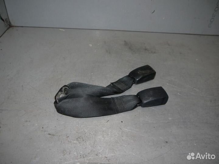 Ответная часть ремня безопасности Toyota Hilux (20