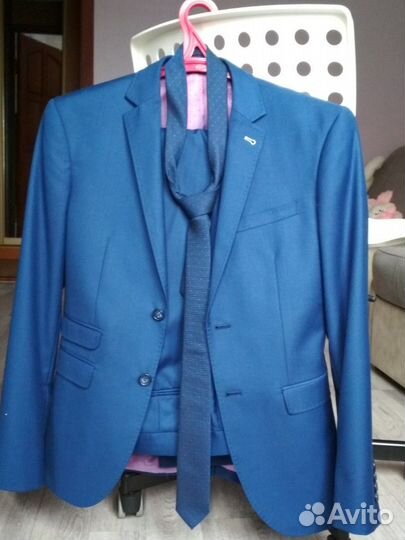 Костюм мужской