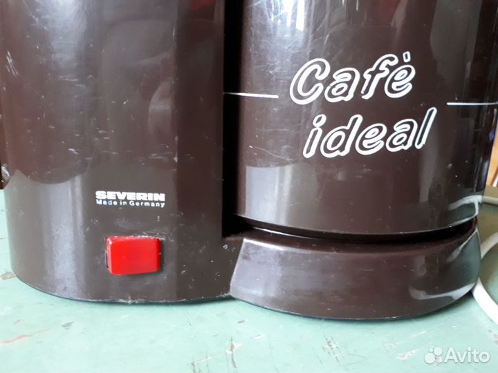 Кофеварка с кувшином-термосом