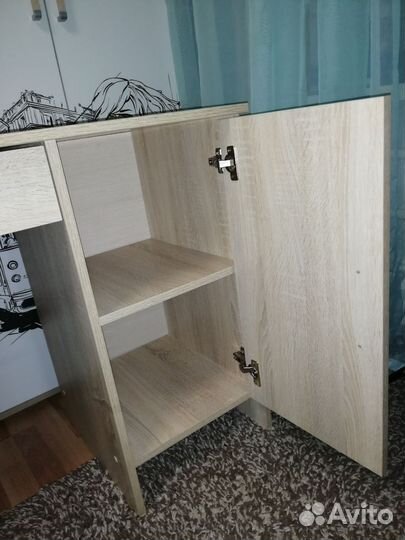 Письменный стол