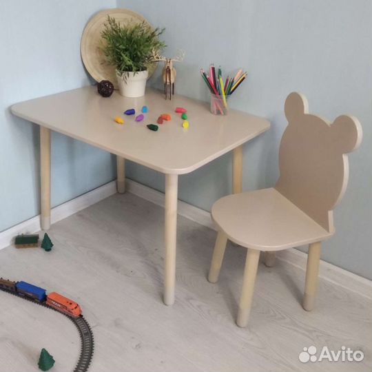 Стол и стул детский