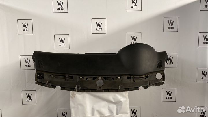 Панель Audi A8 D3