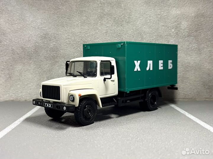 Коллекционная модель Газ-3307 Хлеб 1:43 DeA