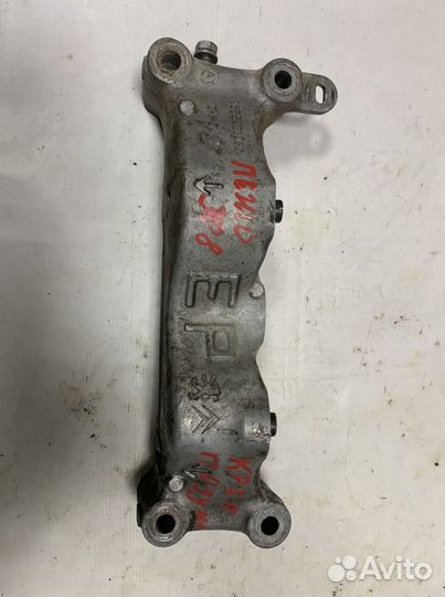 Кронштейн подушки двигателя, Peugeot 308