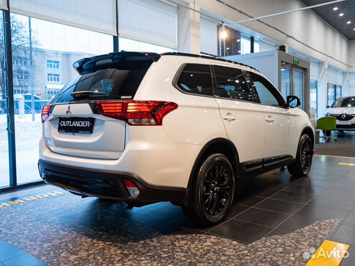 Mitsubishi Outlander 2.0 CVT, 2022