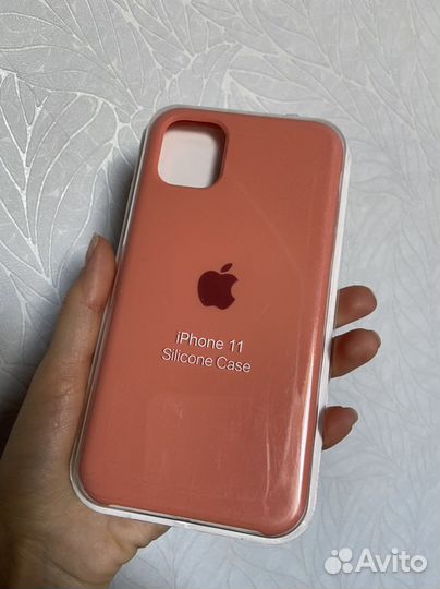 Чехол на iPhone 11