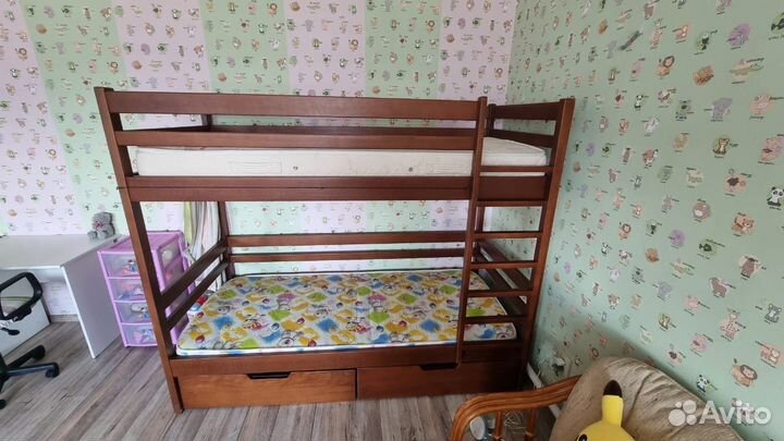 Кровать двухэтажная