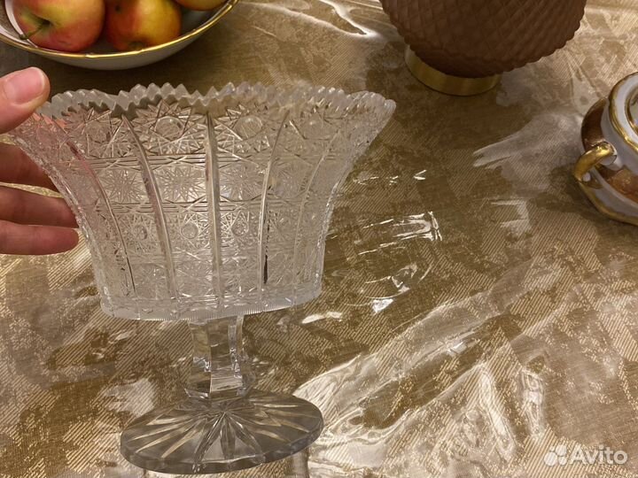 Хрустальная ваза