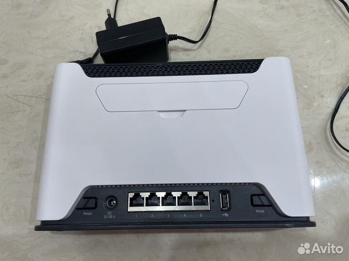 Роутер Mikrotik Chateau LTE12