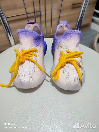 Кроссовки детские