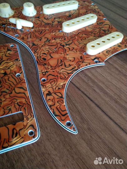 Пикгард Fender Stratocaster SSS