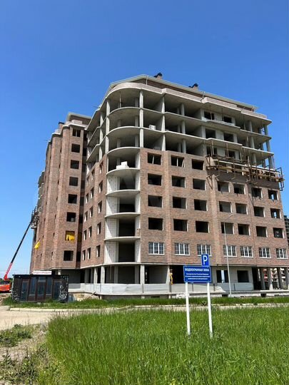 3-к. квартира, 128 м², 8/10 эт.