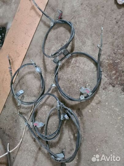 Трос ручника Nissan X-Trail T31