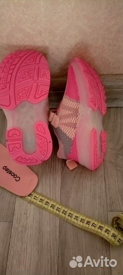 Кроссовки для девочки