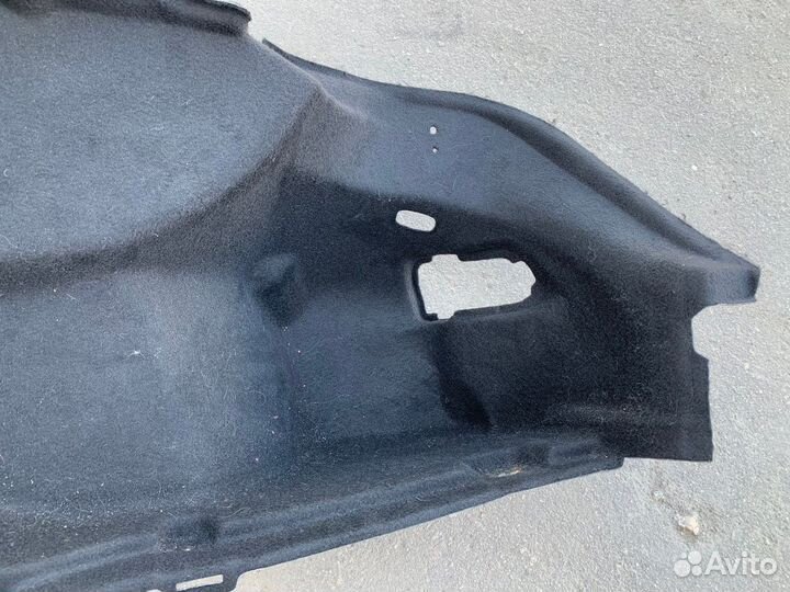 Обшивка багажника правая Mercedes W205