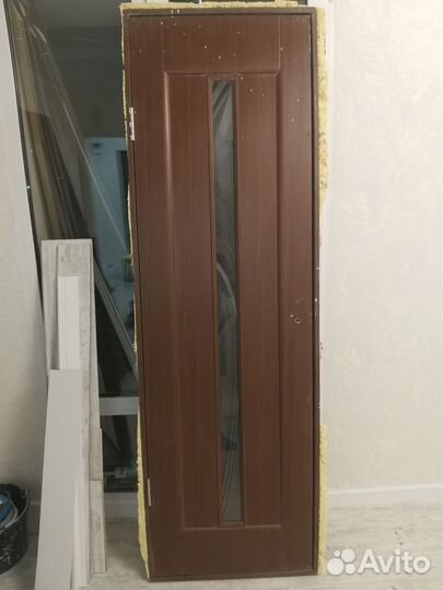 Двери межкомнатные с коробкой новые
