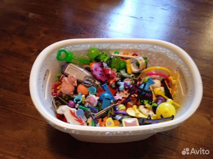 Игрушки мелкие