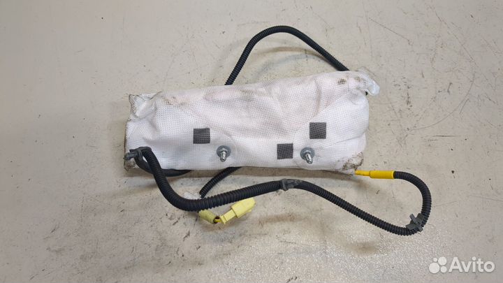 Подушка безопасности в сиденье Nissan Leaf, 2014