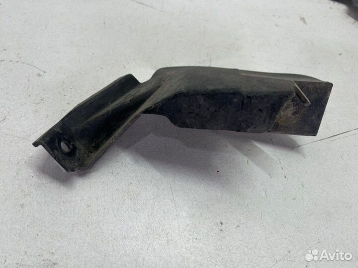 Брызговичок задний левый Toyota Camry V50/V55