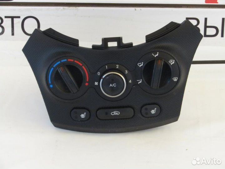 Блок управления печкой Hyundai Solaris седан G4FA