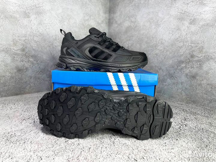 Кроссовки adidas sftm