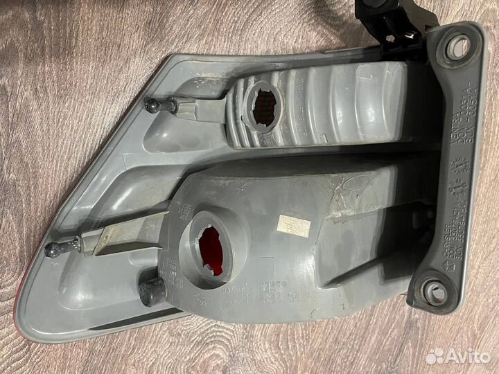 Продаётся фонарь задний Grand Cherokee WK2 дорест