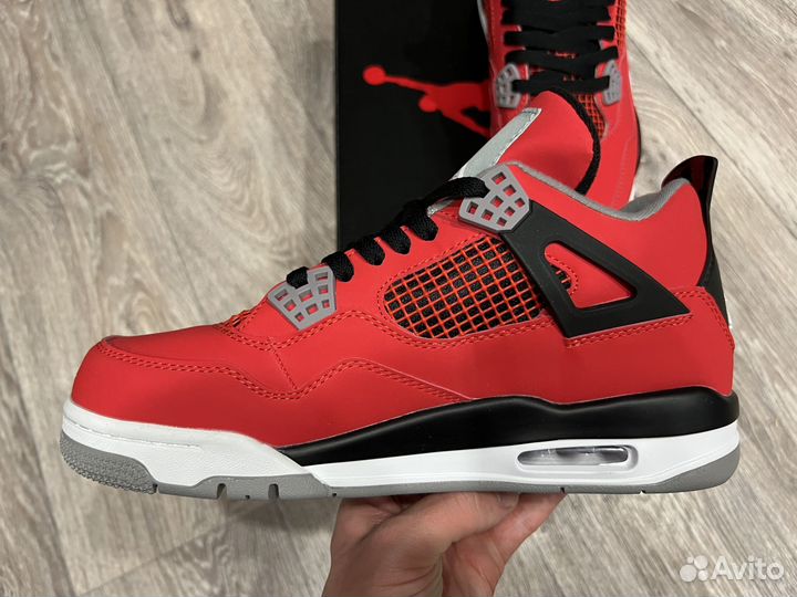 Кроссовки nike air jordan 4 retro red