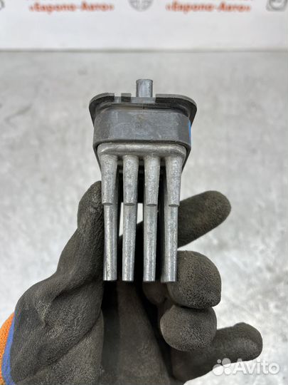 Резистор отопителя Opel Astra H