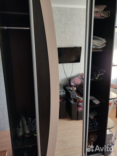 Шкаф купе с зеркалом бу