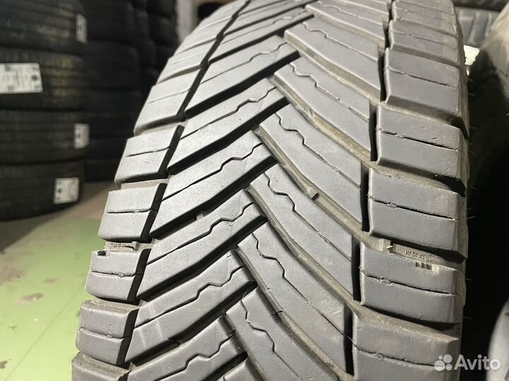 Michelin Agilis CrossClimate 215/65 R17 109T