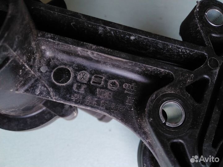 Корпус термостата caxa 1.4 TSI